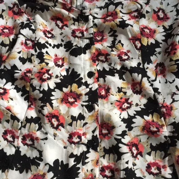 Flower Dress w/ Pockets🌸💐🌺 - Picture 3 of 5